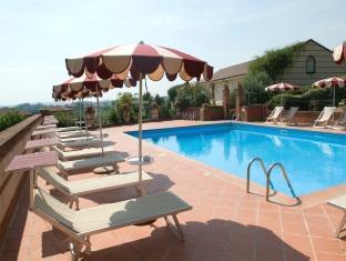 Hotel Ariotto Village 4*